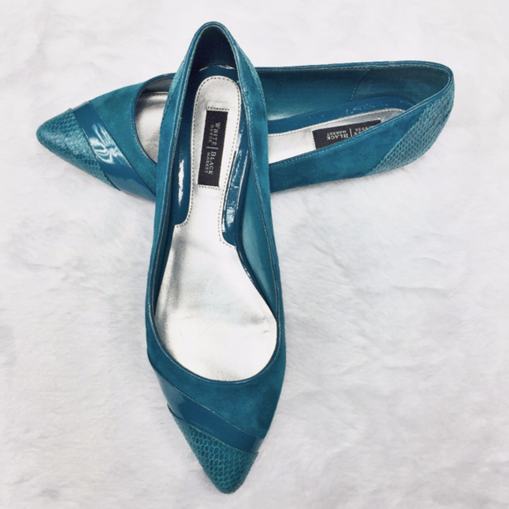 White House Black Market Teal Malorie Flats Size 8